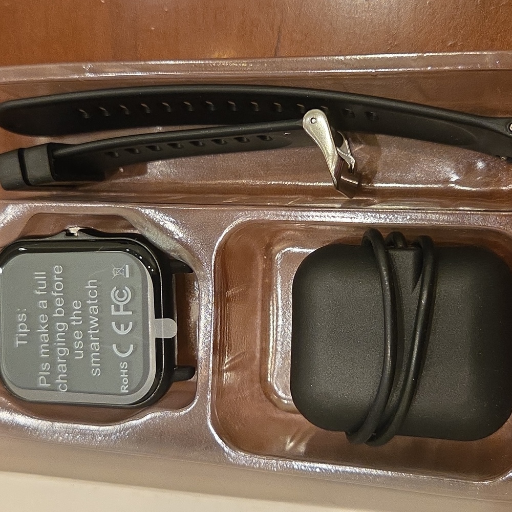 Smart Watch In Black - Picture 2 of 2